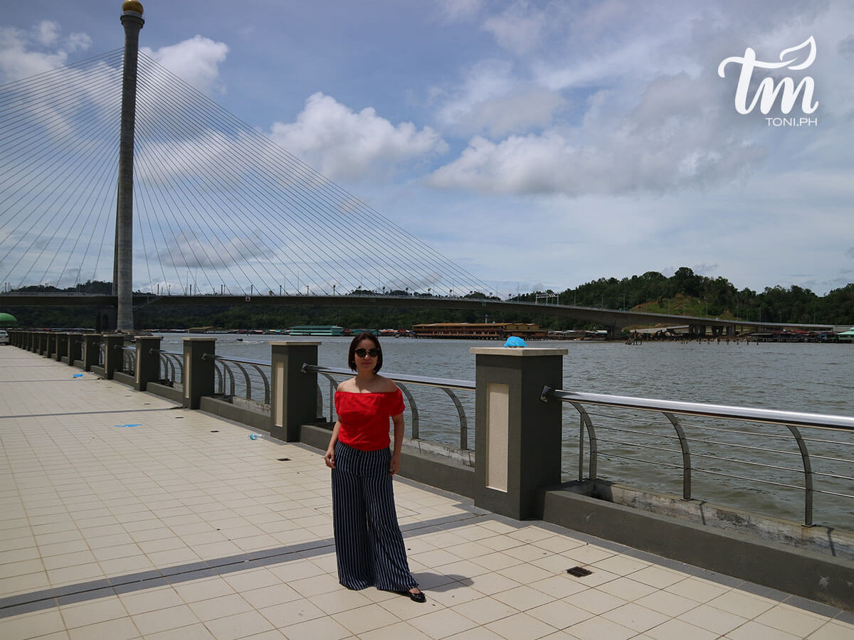 Brunei photo with New Bridge